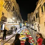 Tannur Del Carmine * Noto
